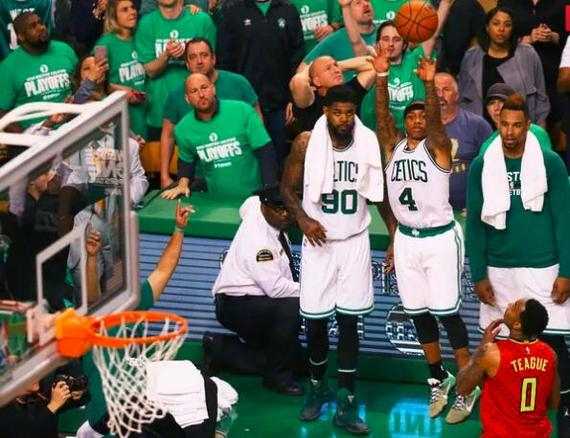 大环境下 大环境下